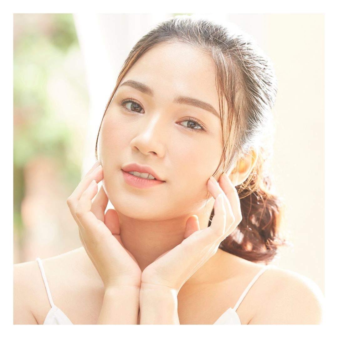 woman with clear skin